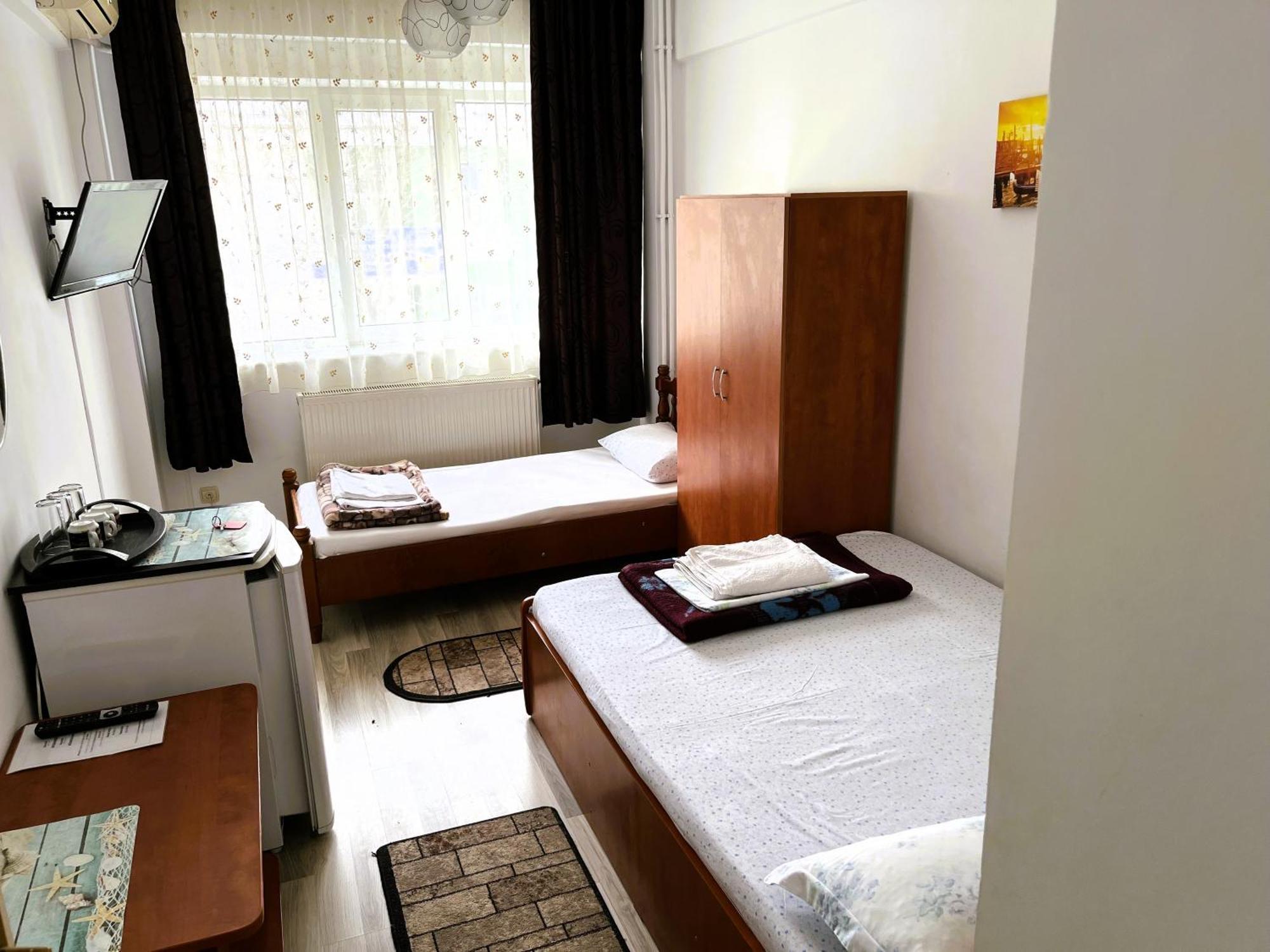 Complex Meridian Eforie Nord Quarto foto